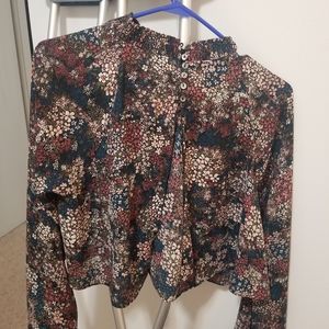 Blouse top unique buttons and open in back